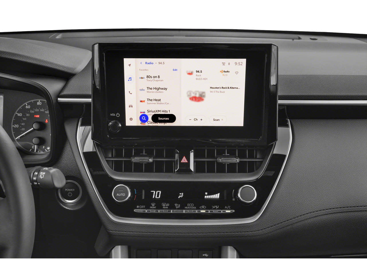 2023 Toyota Corolla Cross Hybrid SE