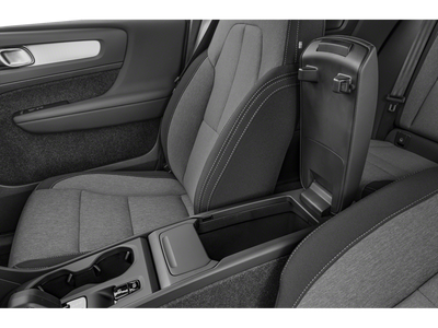 2024 Volvo XC40 B5 Core