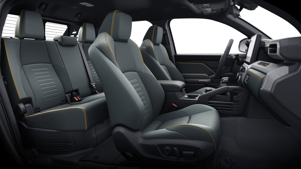 2026 Toyota Tacoma i-FORCE MAX Trailhunter