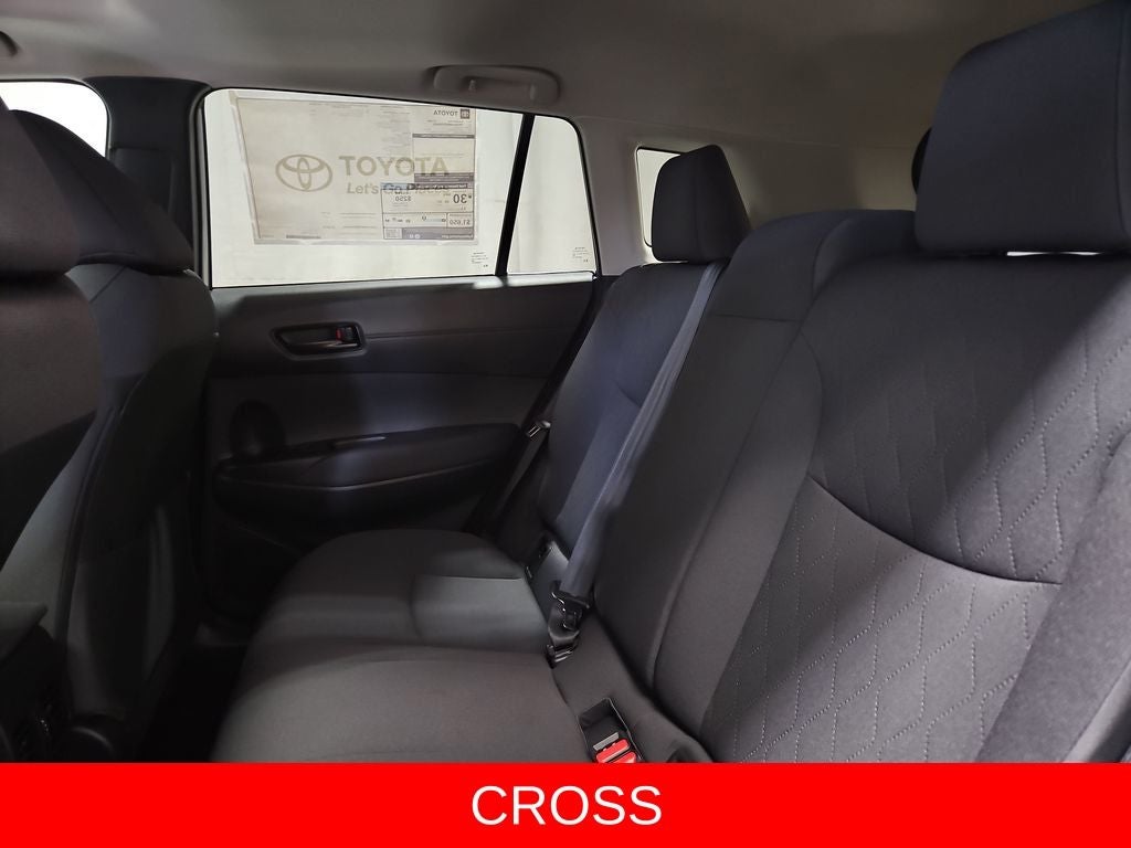 2026 Toyota Corolla Cross LE
