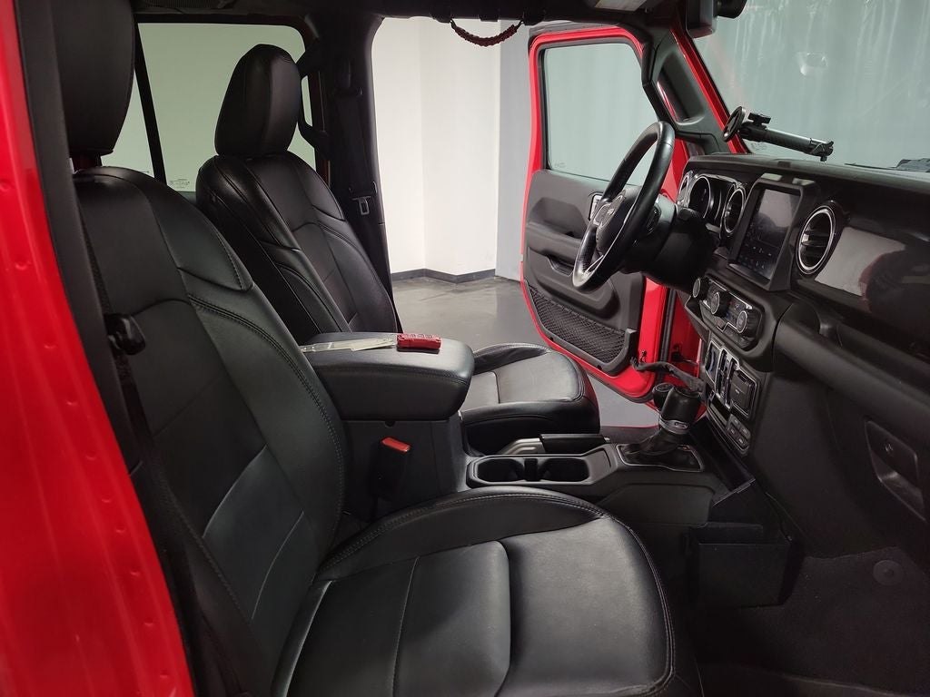 2020 Jeep Wrangler Unlimited Sahara Altitude