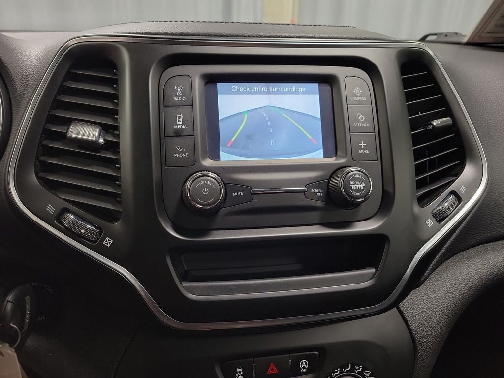 2019 Jeep Cherokee Sport