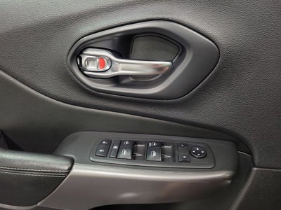 2019 Jeep Cherokee Sport