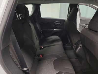 2019 Jeep Cherokee Sport