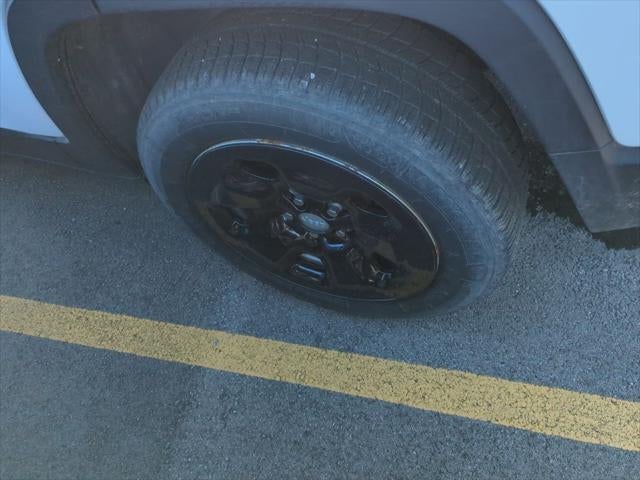 2019 Jeep Cherokee Sport