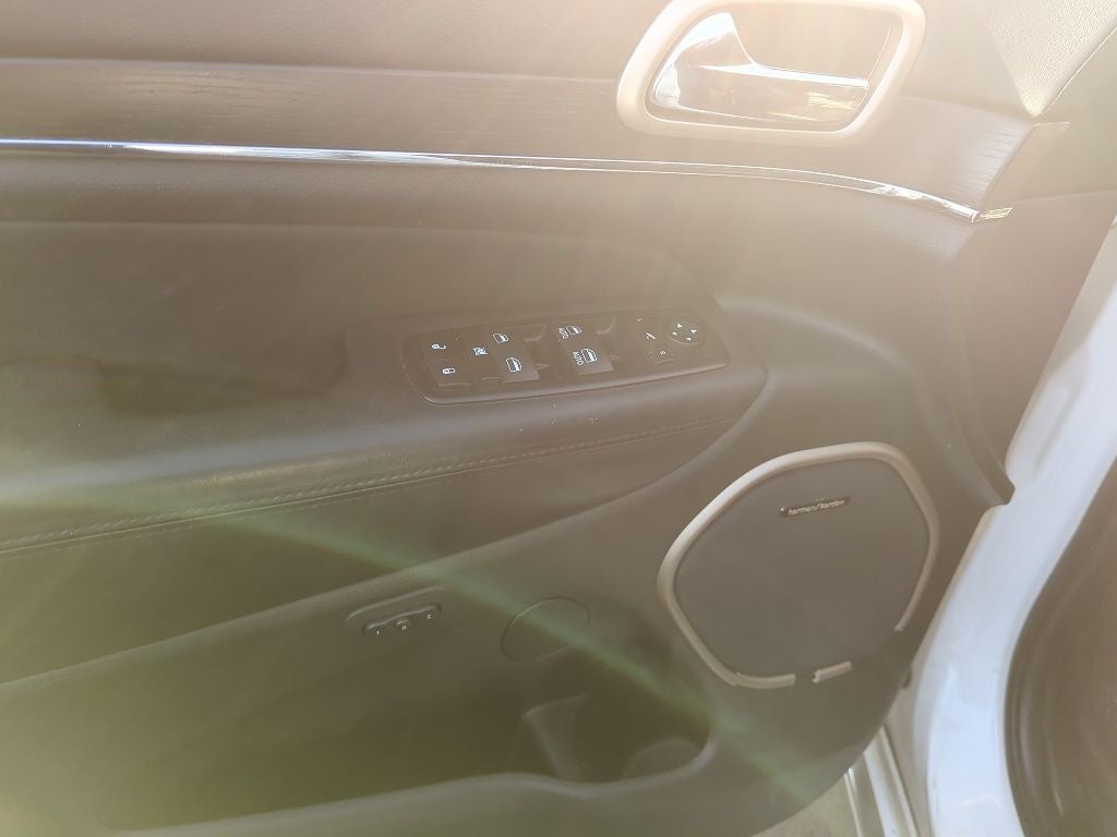 2016 Jeep Grand Cherokee Summit