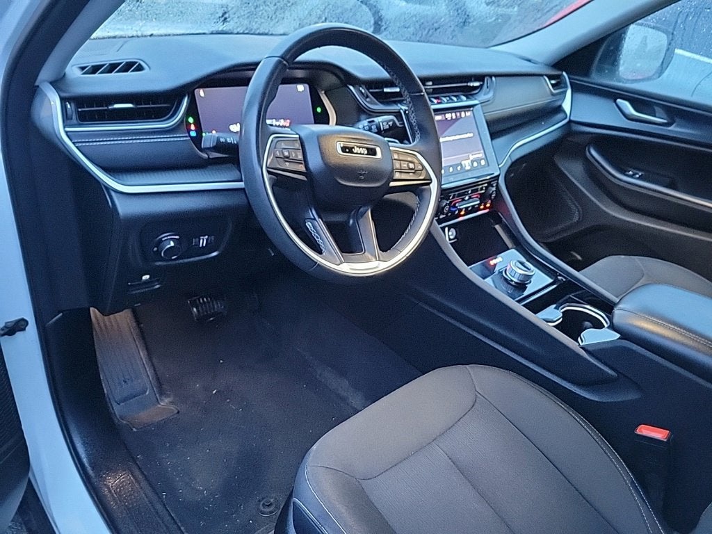 2023 Jeep Grand Cherokee L Laredo