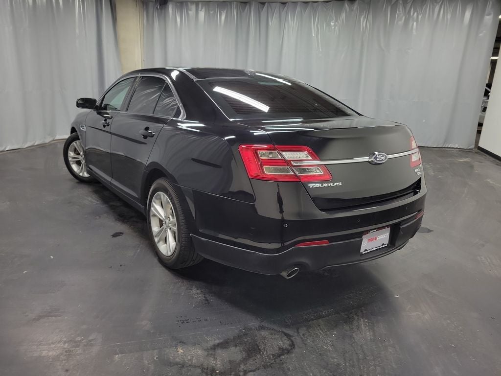 2018 Ford Taurus SEL