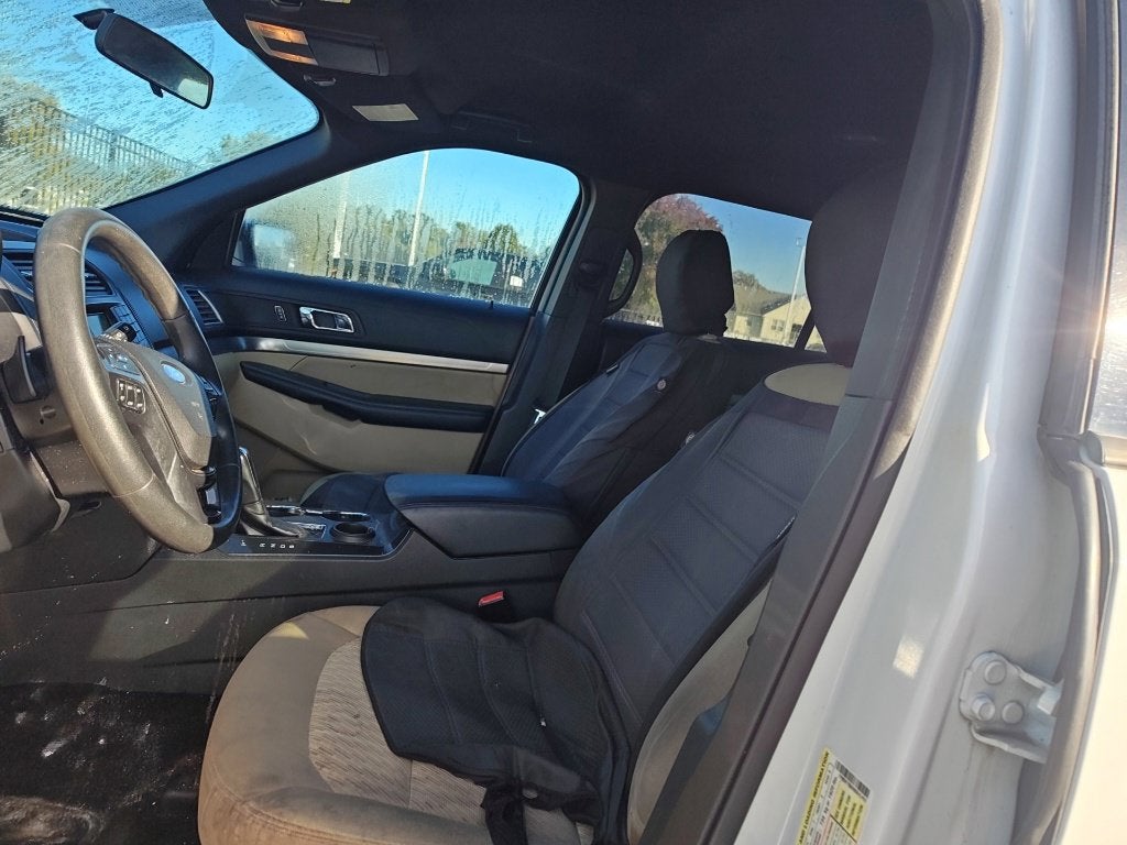 2017 Ford Explorer Base