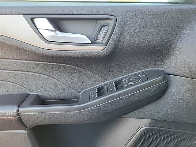 2021 Ford Escape Hybrid SE