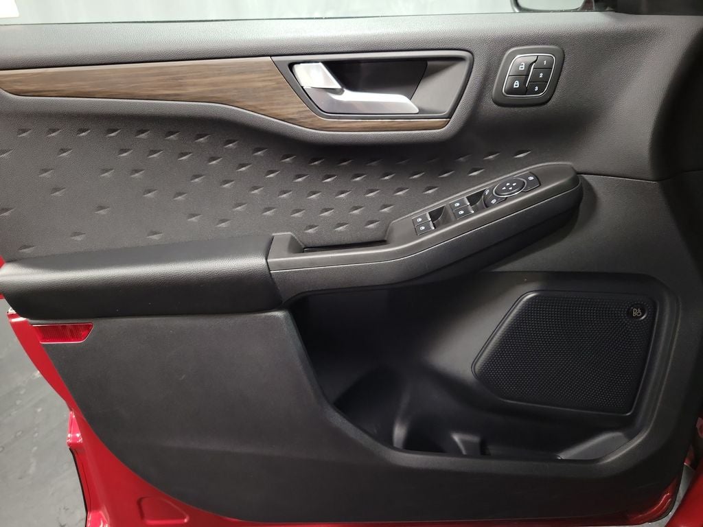 2020 Ford Escape Hybrid Titanium