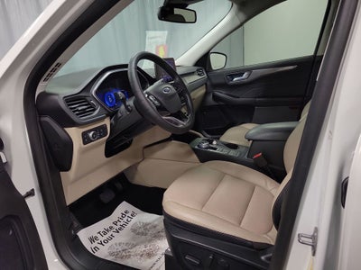 2022 Ford Escape Titanium Hybrid