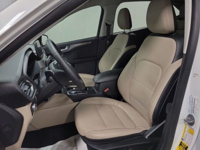 2022 Ford Escape Titanium Hybrid