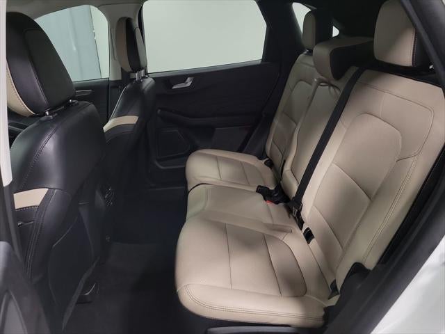 2022 Ford Escape Titanium Hybrid