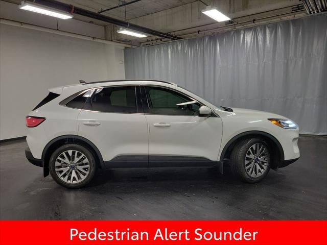 2022 Ford Escape Titanium Hybrid