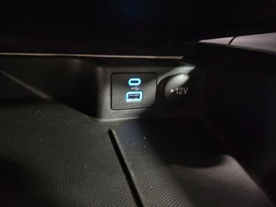 2022 Ford Escape Hybrid Titanium