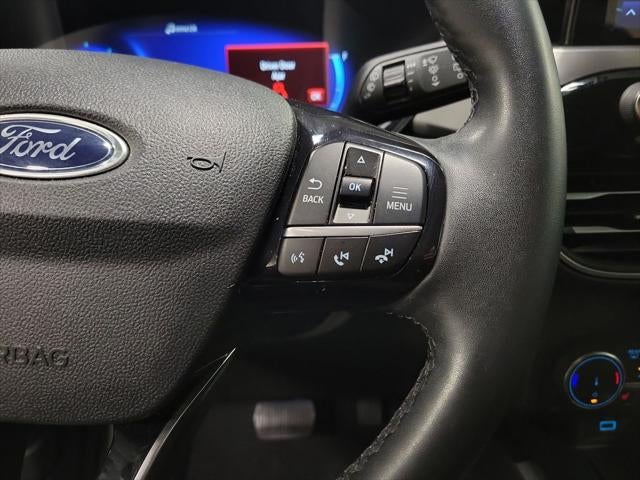 2022 Ford Escape Hybrid Titanium