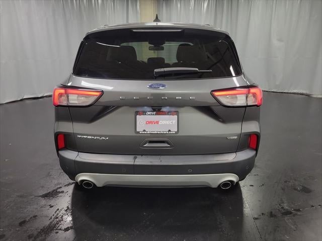 2022 Ford Escape Hybrid Titanium