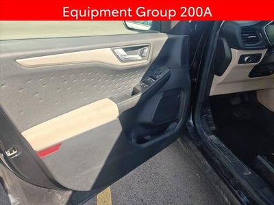 2020 Ford Escape SE
