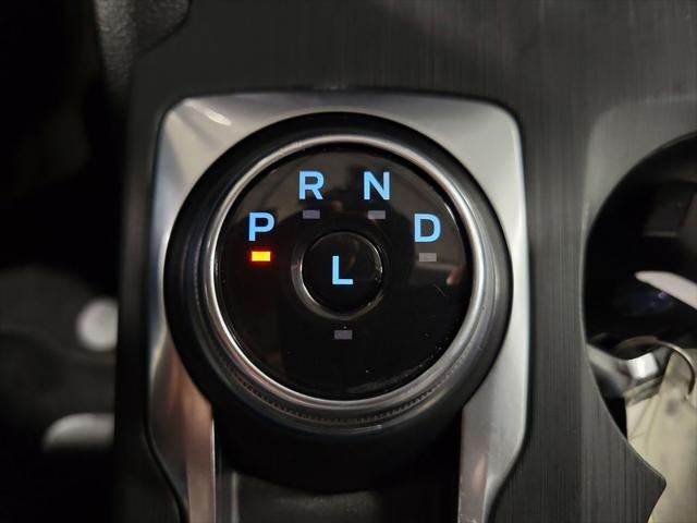 2022 Ford Escape Hybrid SE