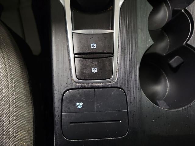 2022 Ford Escape Hybrid SE