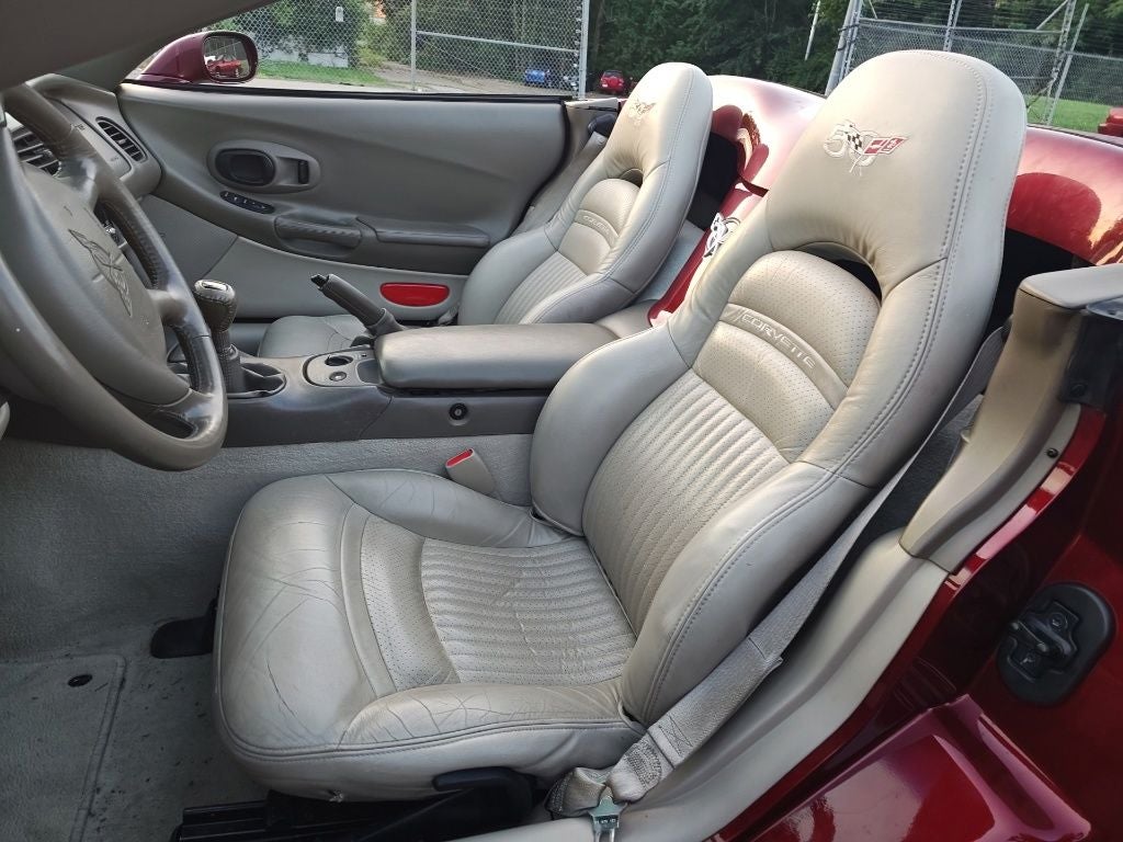 2003 Chevrolet Corvette Base