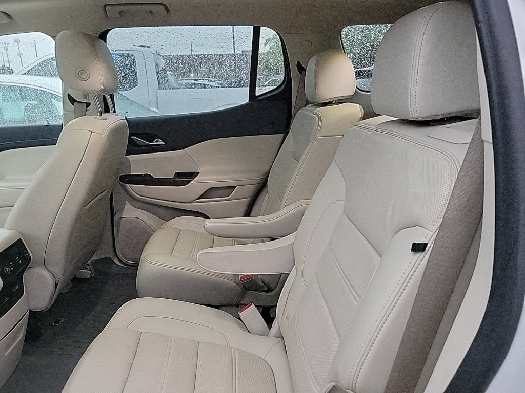 2022 GMC Acadia Denali