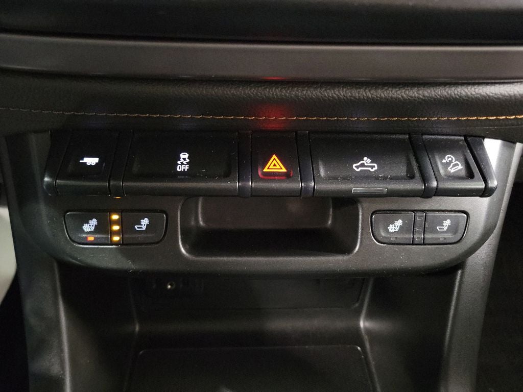 2022 GMC Canyon AT4 w/Cloth