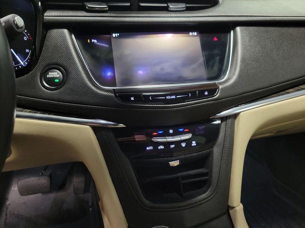 2017 Cadillac XT5 Base