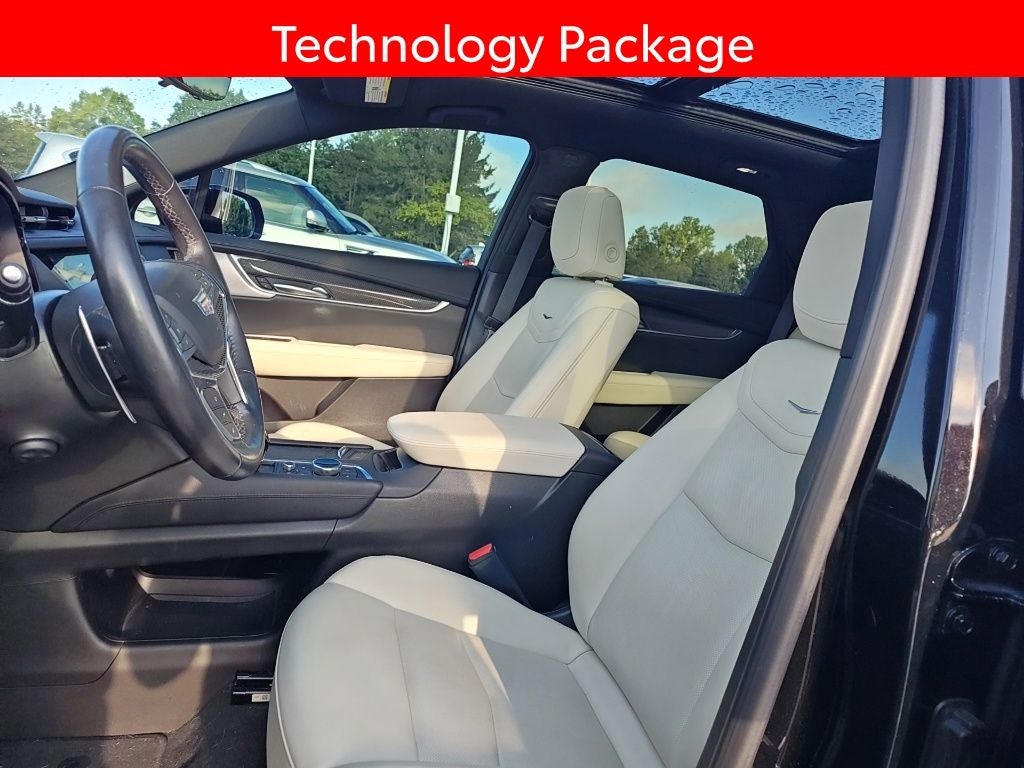 2023 Cadillac XT5 Sport
