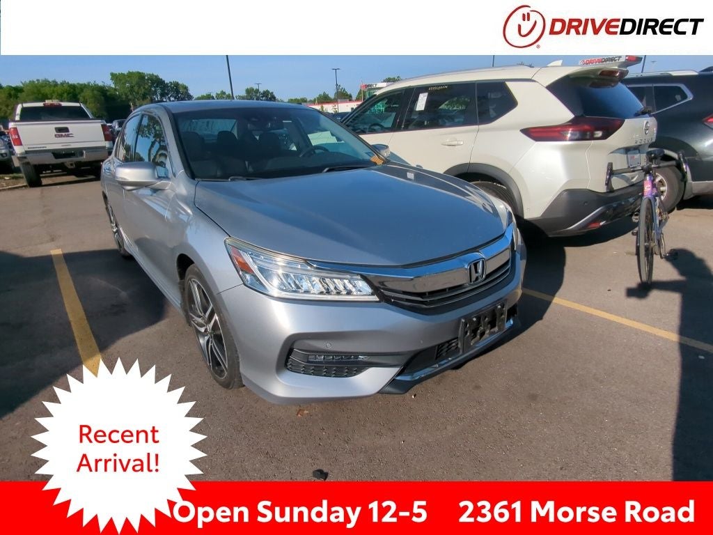 2017 Honda Accord Touring Auto's photo