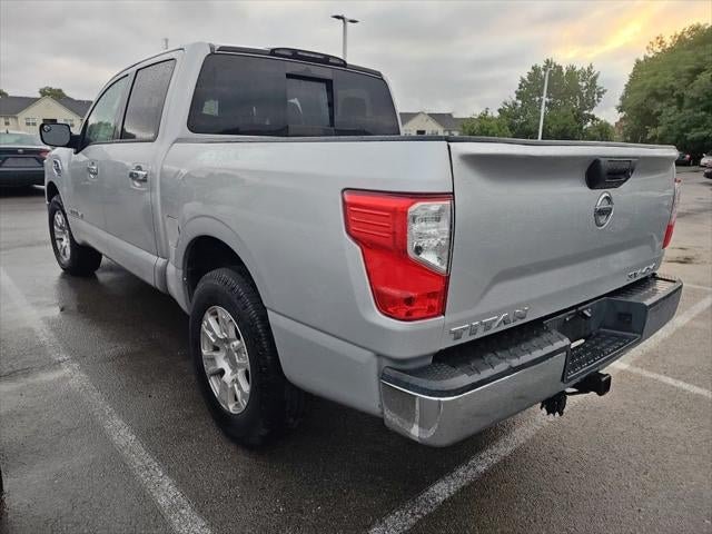 2017 Nissan Titan SV