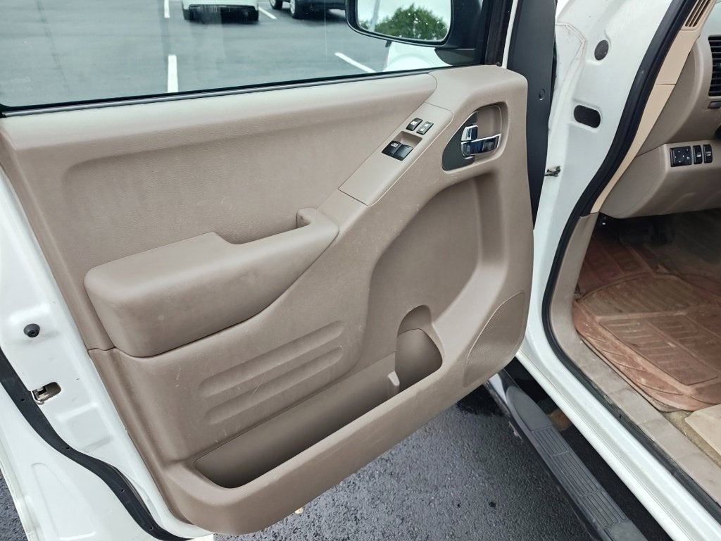 2015 Nissan Frontier SV