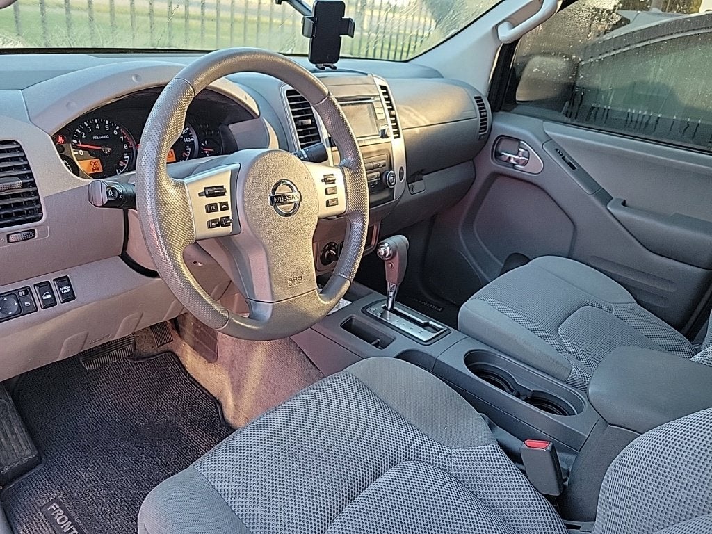 2016 Nissan Frontier SV