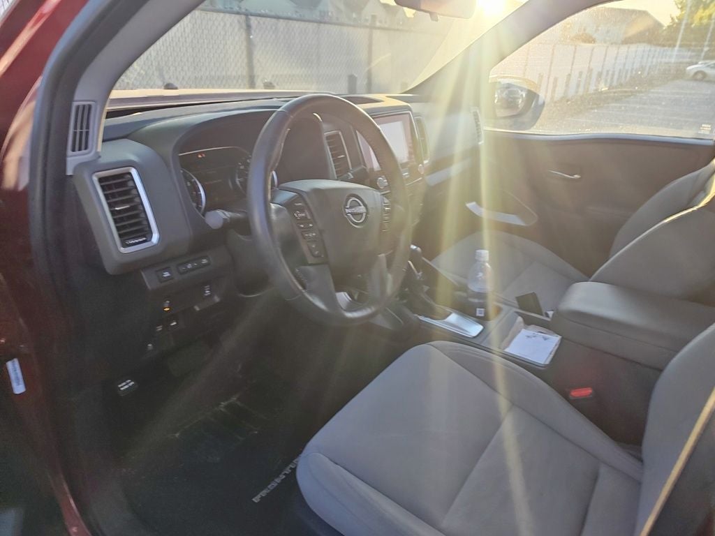 2024 Nissan Frontier SV