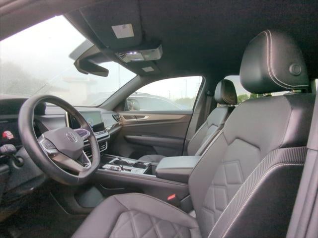 2024 Volkswagen Atlas Cross Sport 2.0T SE w/Technology