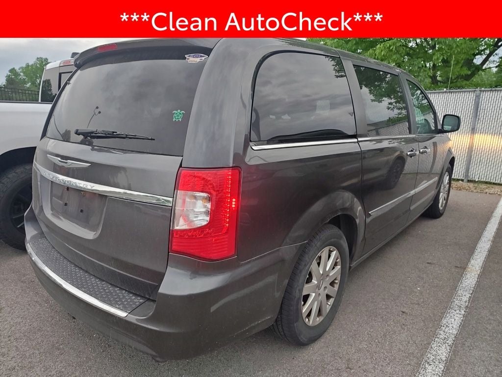 2015 Chrysler Town & Country Touring