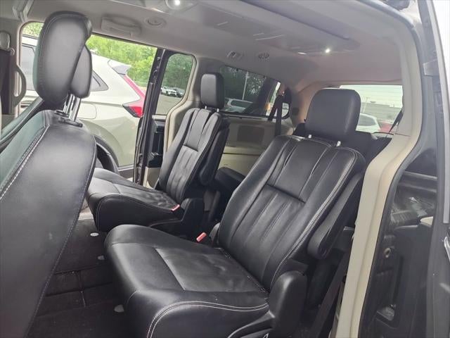 2015 Chrysler Town & Country Touring