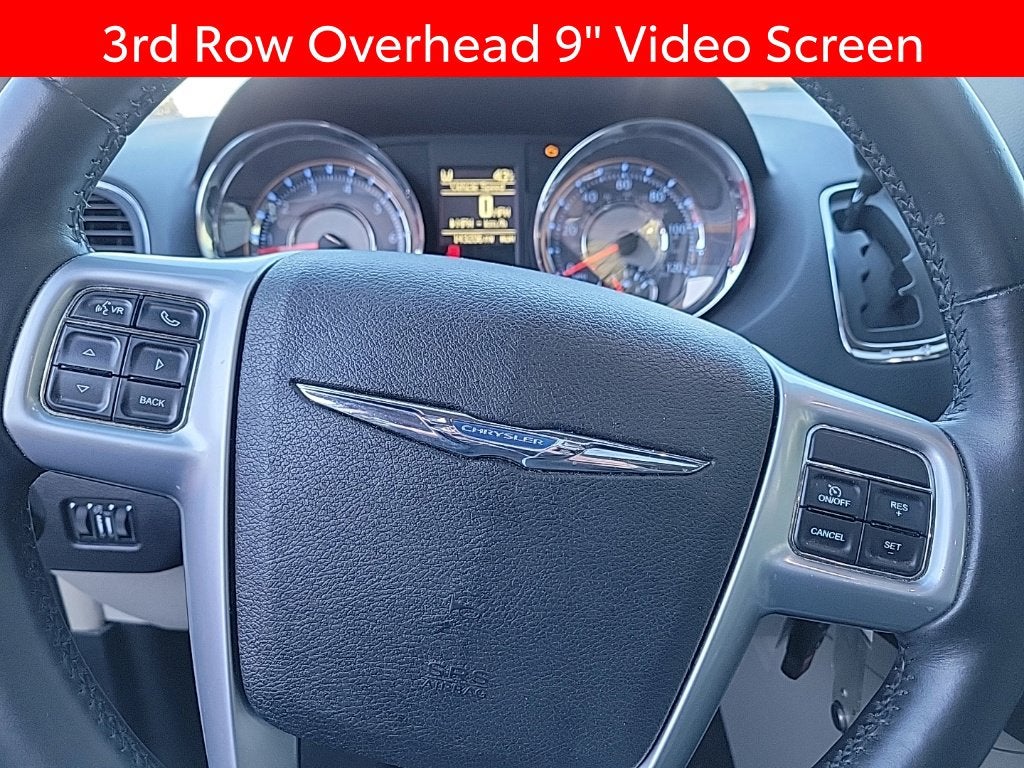 2013 Chrysler Town & Country Touring-L