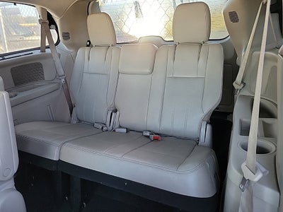2013 Chrysler Town & Country Touring-L