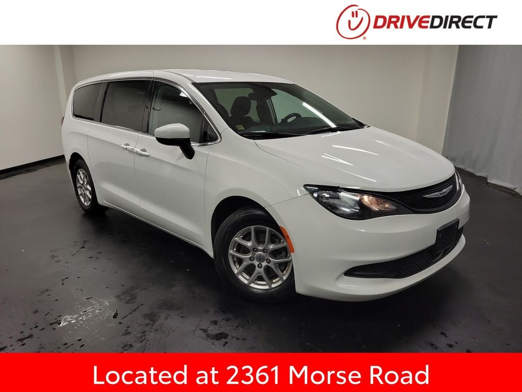 2023 Chrysler Voyager LX