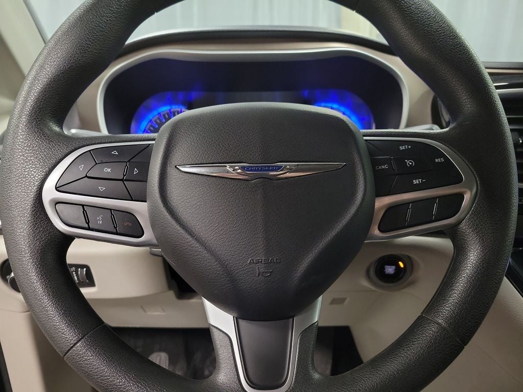 2017 Chrysler Pacifica Touring