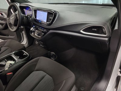 2024 Chrysler Pacifica Touring