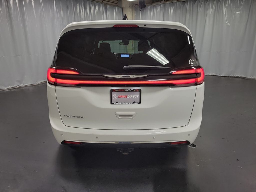 2024 Chrysler Pacifica Touring
