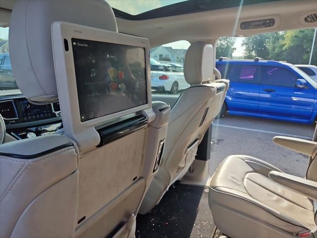 2017 Chrysler Pacifica Hybrid Platinum