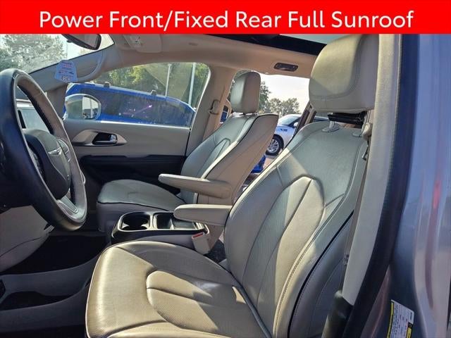 2017 Chrysler Pacifica Hybrid Platinum