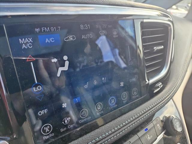 2017 Chrysler Pacifica Hybrid Platinum