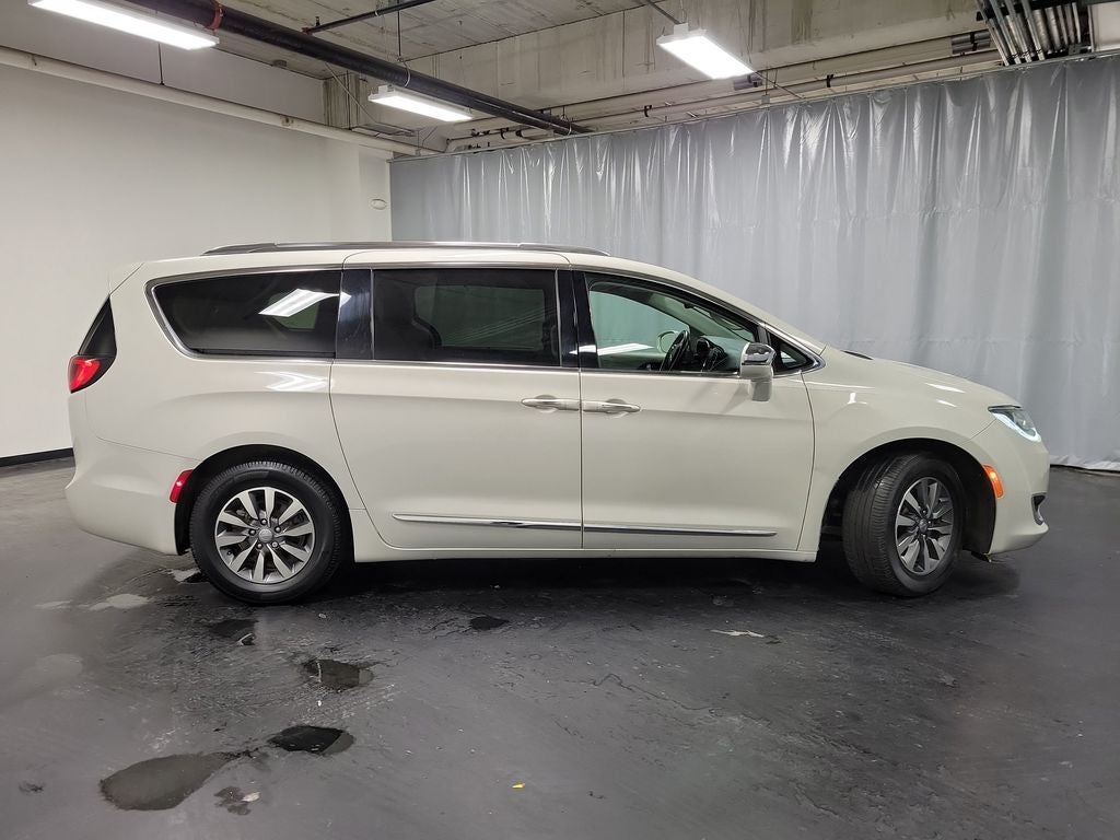 2020 Chrysler Pacifica Hybrid Limited