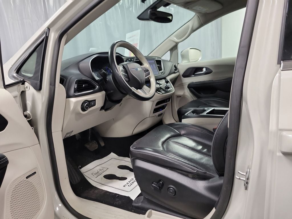 2020 Chrysler Pacifica Hybrid Limited