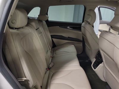 2019 Lincoln Nautilus Select